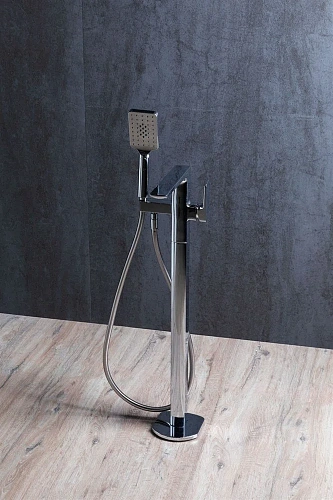 Смеситель для ванны с душем Allen Brau Infinity 5.21009-00 Смеситель для ванны с душем Allen Brau Infinity 5.21009-00