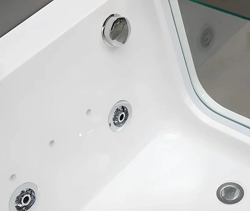 Акриловая ванна Ceruttispa C-494-17L 1700x800x580 гидромассажная Акриловая ванна Ceruttispa C-494-17L 1700x800x580 гидромассажная
