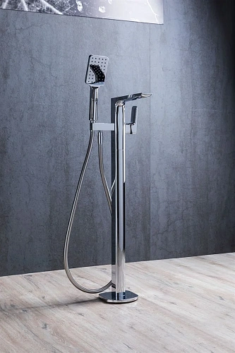 Смеситель для ванны с душем Allen Brau Infinity 5.21009-00 Смеситель для ванны с душем Allen Brau Infinity 5.21009-00