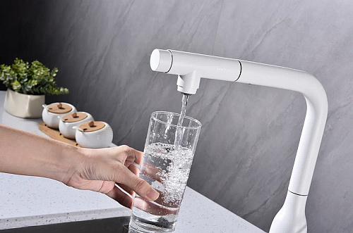 Смеситель для кухни Paulmark URBAN белый матовый Ur213104-WH Смеситель для кухни Paulmark URBAN белый матовый Ur213104-WH