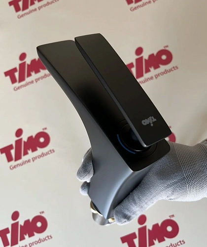 Смеситель для раковины Timo Helmi 4061/03F черный Смеситель для раковины Timo Helmi 4061/03F черный