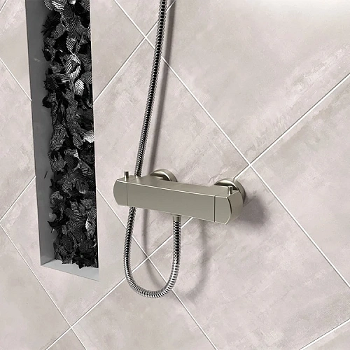 Душевая штанга Paini 50PZ129QQRI Душевая штанга Paini 50PZ129QQRI