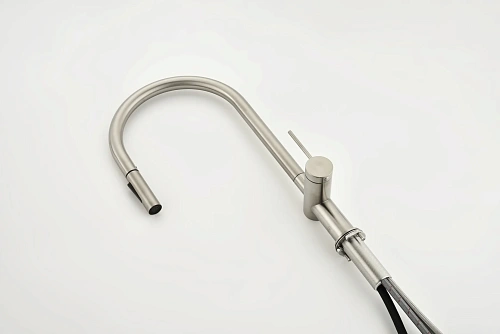 Смеситель для кухни AQUAme Cucina AQM9901BN с выдвижным изливом,никель шлифованный Смеситель для кухни AQUAme Cucina AQM9901BN с выдвижным изливом,никель шлифованный