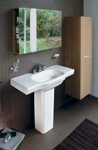 Раковина Laufen LB3 1068.8 (1250х520мм, 8.1068.8.000.104.1) Раковина Laufen LB3 1068.8 (1250х520мм, 8.1068.8.000.104.1)