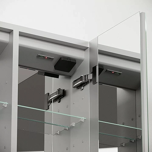 Зеркальный шкаф Sancos Evoke SC8080 800x700х136 мм из алюминия с LED подсветкой Зеркальный шкаф Sancos Evoke SC8080 800x700х136 мм из алюминия с LED подсветкой