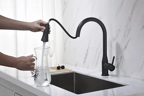 Смеситель для кухни Timo Saona 2336/03FL с выдвижной лейкой черный Смеситель для кухни Timo Saona 2336/03FL с выдвижной лейкой черный