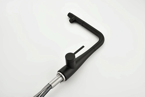 Смеситель для кухни AQUAme Cucina AQM9902MB с выдвижным изливом, черный матовый Смеситель для кухни AQUAme Cucina AQM9902MB с выдвижным изливом, черный матовый