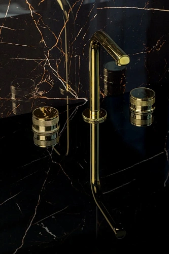 Смеситель для раковины Boheme PRESTIGE GOLD 152-G-PR Смеситель для раковины Boheme PRESTIGE GOLD 152-G-PR