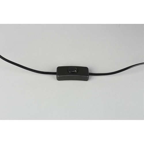 Настольная лампа Omnilux Banari OML-16304-01 Настольная лампа Omnilux Banari OML-16304-01