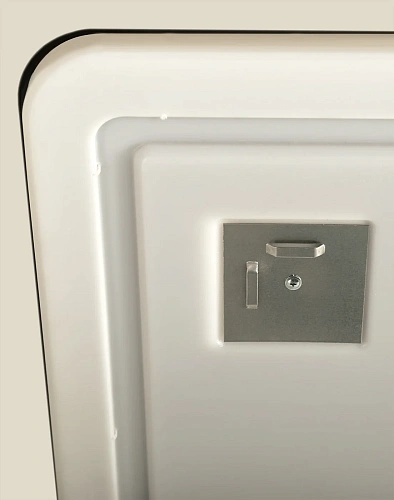 Зеркало BelBagno SPC-MAR-1000-800-LED-TCH-LNZ с подсветкой и встроенной линзой 3-х кратного увеличения Зеркало BelBagno SPC-MAR-1000-800-LED-TCH-LNZ с подсветкой и встроенной линзой 3-х кратного увеличения