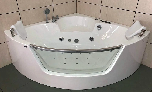 Акриловая ванна Frank F164 угловая 140x140x60см 2020116 Акриловая ванна Frank F164 угловая 140x140x60см 2020116