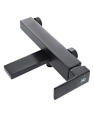 Смеситель для ванны Agger Great A2810044 с поворотным изливом, черный Смеситель для ванны Agger Great A2810044 с поворотным изливом, черный