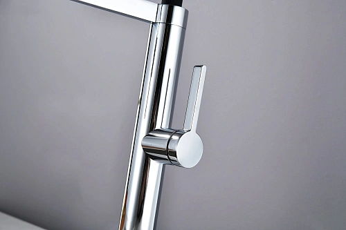 Смеситель для кухни AQUAme Cucina AQM9904CR с гибким изливом, хром Смеситель для кухни AQUAme Cucina AQM9904CR с гибким изливом, хром