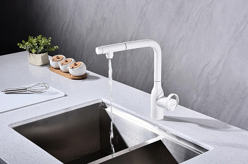 Смеситель для кухни Paulmark URBAN белый матовый Ur213104-WH Смеситель для кухни Paulmark URBAN белый матовый Ur213104-WH