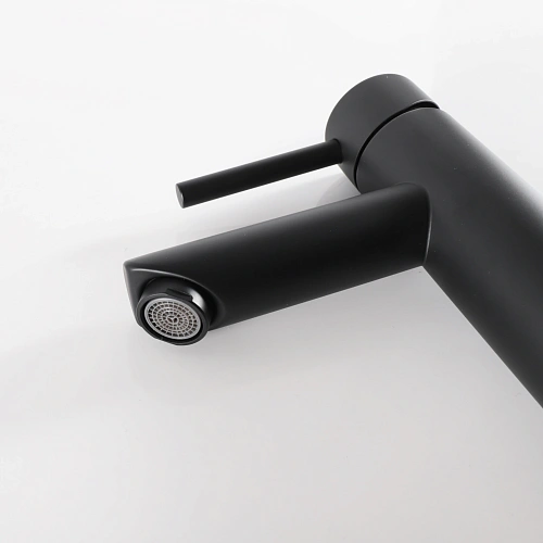 Смеситель для раковины Gid Berlin SS080-BM-K SS080BMK черный матовый Смеситель для раковины Gid Berlin SS080-BM-K SS080BMK черный матовый