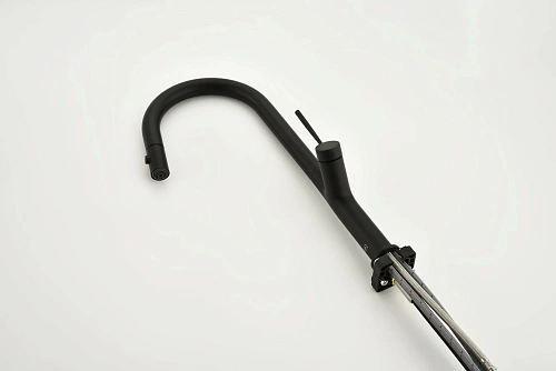 Смеситель для кухни AQUAme Cucina AQM9905MB с выдвижным изливом, с подключением к фильтру с питьевой водой, черный матовый Смеситель для кухни AQUAme Cucina AQM9905MB с выдвижным изливом, с подключением к фильтру с питьевой водой, черный матовый