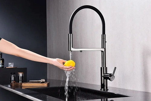 Смеситель для кухни Paulmark Tornado глянцевый черный To213402-GB Смеситель для кухни Paulmark Tornado глянцевый черный To213402-GB