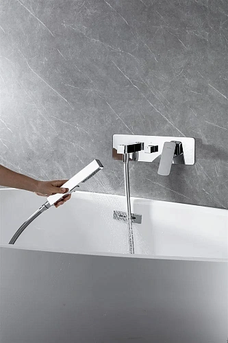 Смеситель для ванны с душем Allen Brau Infinity 5.21007-00 с внутренней частью Смеситель для ванны с душем Allen Brau Infinity 5.21007-00 с внутренней частью