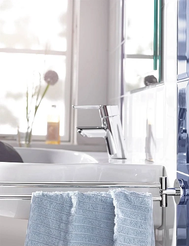 Полотенцедержатель GROHE Essentials (40371001) двойной, хром Полотенцедержатель GROHE Essentials (40371001) двойной, хром