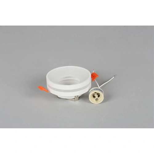 Светильник встраиваемый-накладной Omnilux Napoli OML-102709-01 Светильник встраиваемый-накладной Omnilux Napoli OML-102709-01