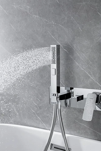 Смеситель для ванны с душем Allen Brau Infinity 5.21007-00 с внутренней частью Смеситель для ванны с душем Allen Brau Infinity 5.21007-00 с внутренней частью