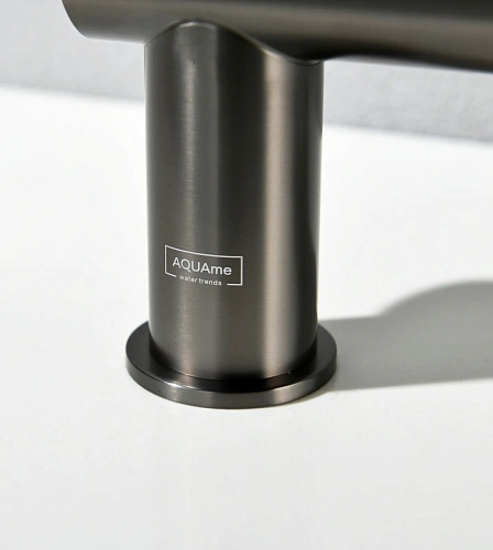 Смеситель для кухни AQUAme Cucina AQM9901GM с выдвижным изливом, металл Смеситель для кухни AQUAme Cucina AQM9901GM с выдвижным изливом, металл