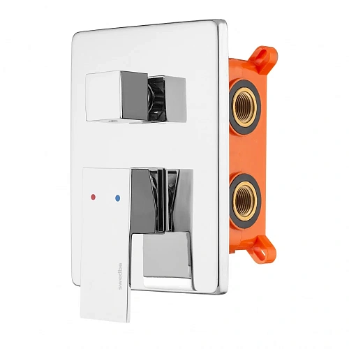 Смеситель для ванны Swedbe Platta 5520 встраиваемый подключение на 3 выхода в монтажном боксе Смеситель для ванны Swedbe Platta 5520 встраиваемый подключение на 3 выхода в монтажном боксе