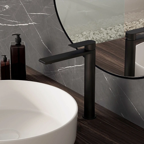 Смеситель для раковины Vincea Vogue (SS) VBF-2VS2MB однорычажный, черный матовый Смеситель для раковины Vincea Vogue (SS) VBF-2VS2MB однорычажный, черный матовый