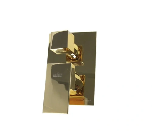 Смеситель для ванны Webert Pegaso PE880601010, золото Смеситель для ванны Webert Pegaso PE880601010, золото