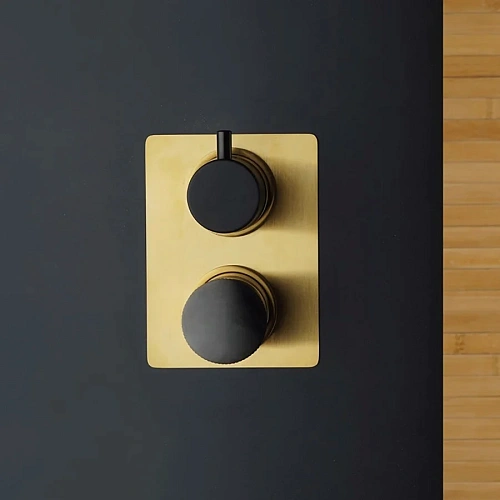 Смеситель для ванны Paini Domus 18PJ691PZ1GQJAPI встраиваемый, матовое золото Смеситель для ванны Paini Domus 18PJ691PZ1GQJAPI встраиваемый, матовое золото