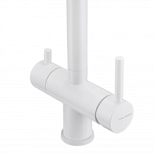 Смеситель для кухни Milacio Ultra 559 (MCU.559.WH) под фильтр, белый матовый Смеситель для кухни Milacio Ultra 559 (MCU.559.WH) под фильтр, белый матовый