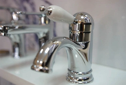 Смеситель для раковины Boheme Tradizionale Cromo 261 Смеситель для раковины Boheme Tradizionale Cromo 261