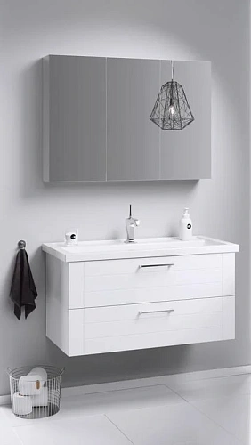 Зеркальный шкаф Aqwella MC 100 MC.04.10 белый, 1000х700х15мм Зеркальный шкаф Aqwella MC 100 MC.04.10 белый, 1000х700х15мм