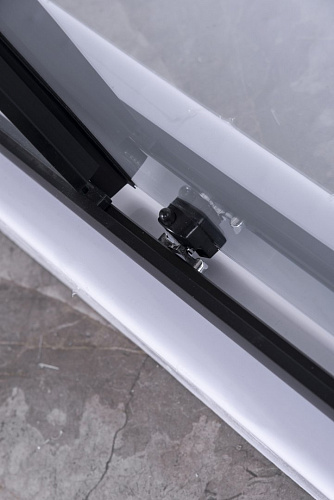 Душевой уголок Niagara Nova NG-6808-08 BLACK (90x90x195) квадратная, двери раздвижные, 68080811BLACK Душевой уголок Niagara Nova NG-6808-08 BLACK (90x90x195) квадратная, двери раздвижные, 68080811BLACK