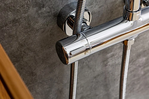 Душевая система Agger Thermo A2451200 с термостатом, хром Душевая система Agger Thermo A2451200 с термостатом, хром