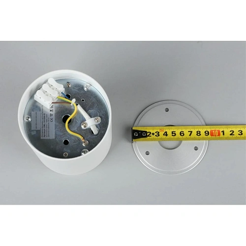 Светильник встраиваемый-накладной Omnilux Pantaleo OML-101009-01 Светильник встраиваемый-накладной Omnilux Pantaleo OML-101009-01