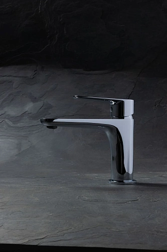 Смеситель для раковины Allen Brau Eclipse 2.0 5.E1A01-00 хром Смеситель для раковины Allen Brau Eclipse 2.0 5.E1A01-00 хром