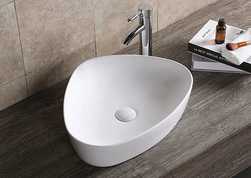 Раковина Ceruttispa CR0089 510х410х120 накладная, белая, треугольная Раковина Ceruttispa CR0089 510х410х120 накладная, белая, треугольная