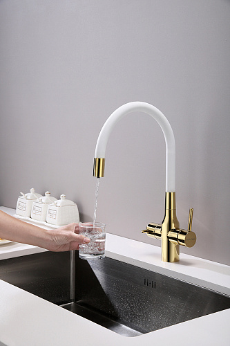 Смеситель для кухни Paulmark Salix золото белый шланг Sa213419-Gw Смеситель для кухни Paulmark Salix золото белый шланг Sa213419-Gw