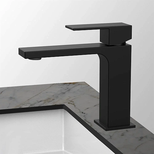 Смеситель для раковины Vincea Cube VBF-1C01MB черный Смеситель для раковины Vincea Cube VBF-1C01MB черный