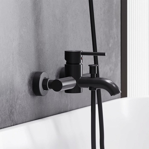 Смеситель для ванны Damixa Scandinavian Pure 361000300 черный Смеситель для ванны Damixa Scandinavian Pure 361000300 черный
