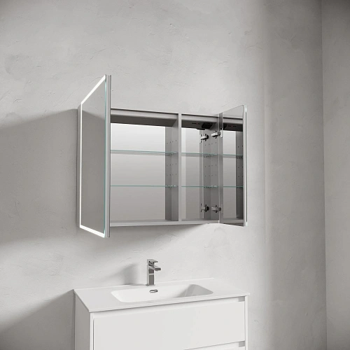 Зеркальный шкаф Sancos Evoke SC8090 900x700х136 мм из алюминия с LED подсветкой Зеркальный шкаф Sancos Evoke SC8090 900x700х136 мм из алюминия с LED подсветкой