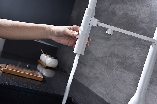 Смеситель для кухни Paulmark Magneto One белый Ma213188-WH Смеситель для кухни Paulmark Magneto One белый Ma213188-WH