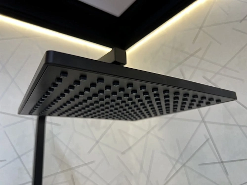 Душевая система Timo Selene SX-2013/03 черный Душевая система Timo Selene SX-2013/03 черный