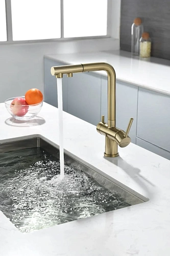 Смеситель для кухни Paulmark SERPENTINE светлое золото Se213222-LG Смеситель для кухни Paulmark SERPENTINE светлое золото Se213222-LG