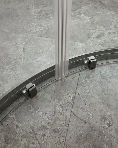 Душевой уголок CEZARES MOLVENO-R-22-100+20-C-GM-IV цвет профиля оружейная сталь стекло прозрачное 1200x1200 мм Душевой уголок CEZARES MOLVENO-R-22-100+20-C-GM-IV цвет профиля оружейная сталь стекло прозрачное 1200x1200 мм