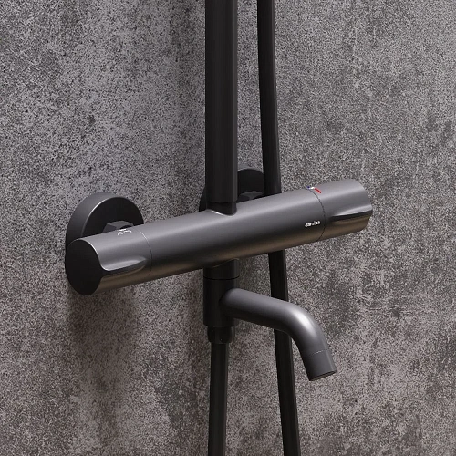 Душевая система Damixa Scandinavian Pure 936810300 с термостом, черный Душевая система Damixa Scandinavian Pure 936810300 с термостом, черный