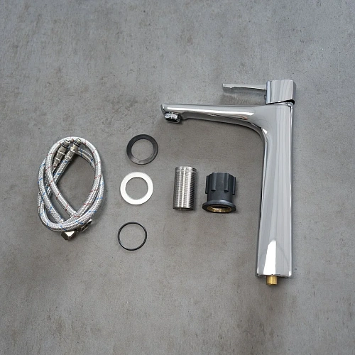 Душевая система Lemark Evitta LM0560C с регулируемой высотой штанги, хром Душевая система Lemark Evitta LM0560C с регулируемой высотой штанги, хром