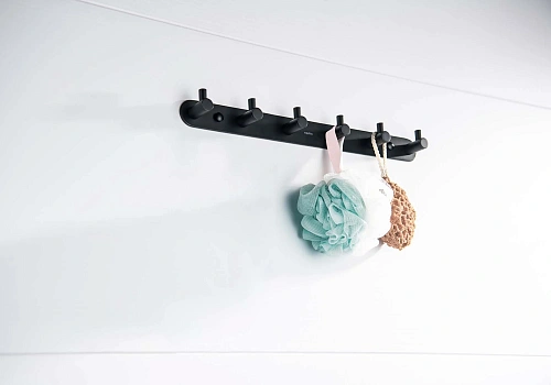 Крючок Aquatek ЕВРОПА AQ4124MB черный матовый Крючок Aquatek ЕВРОПА AQ4124MB черный матовый