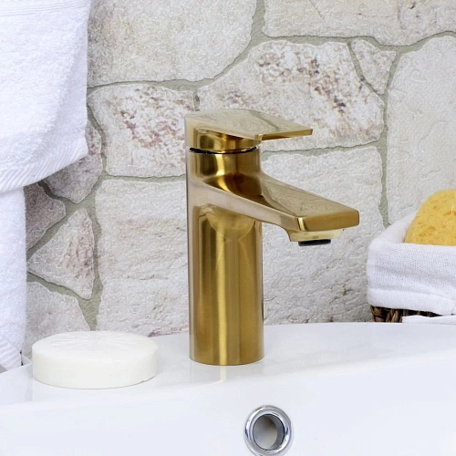 Смеситель для раковины WasserKRAFT Aisch 5503 золото Смеситель для раковины WasserKRAFT Aisch 5503 золото